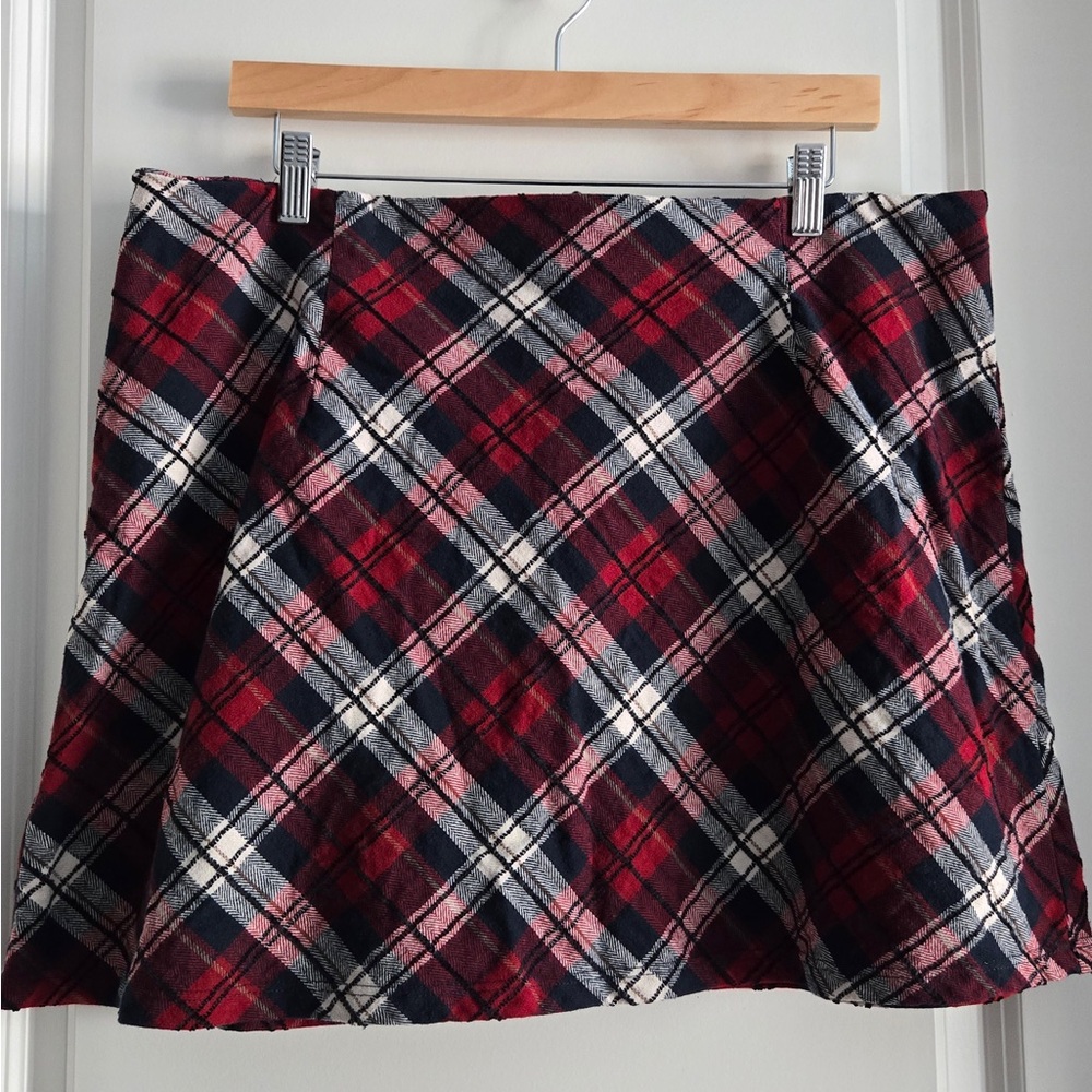 ARULA Red and Black Plaid Skirt